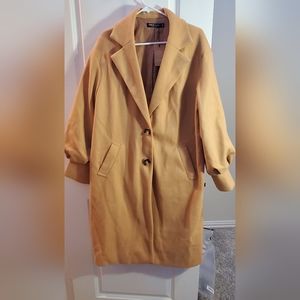 Lantern sleeve trench coat